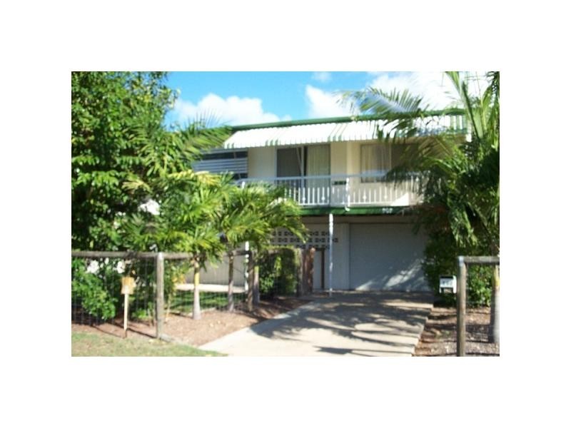 202 Charles Street, Cranbrook QLD 4814