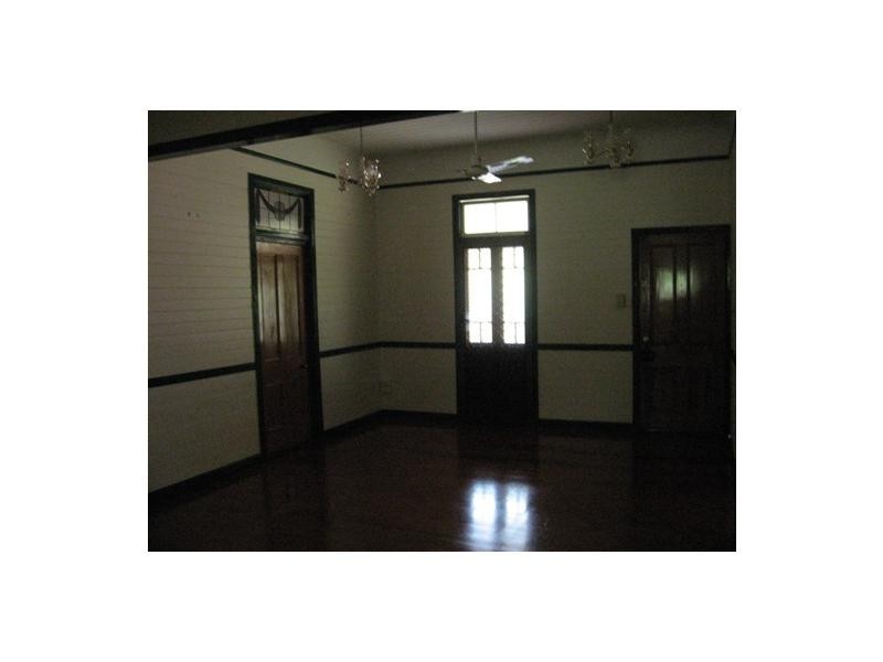 22 Sixth Street, South Townsville QLD 4810