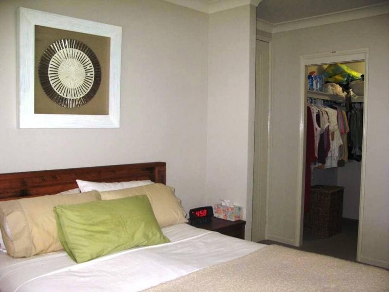 24 Bluff Street, Bushland Beach QLD 4818