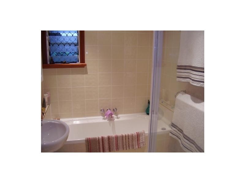 10 Carmody Street, Hermit Park QLD 4812