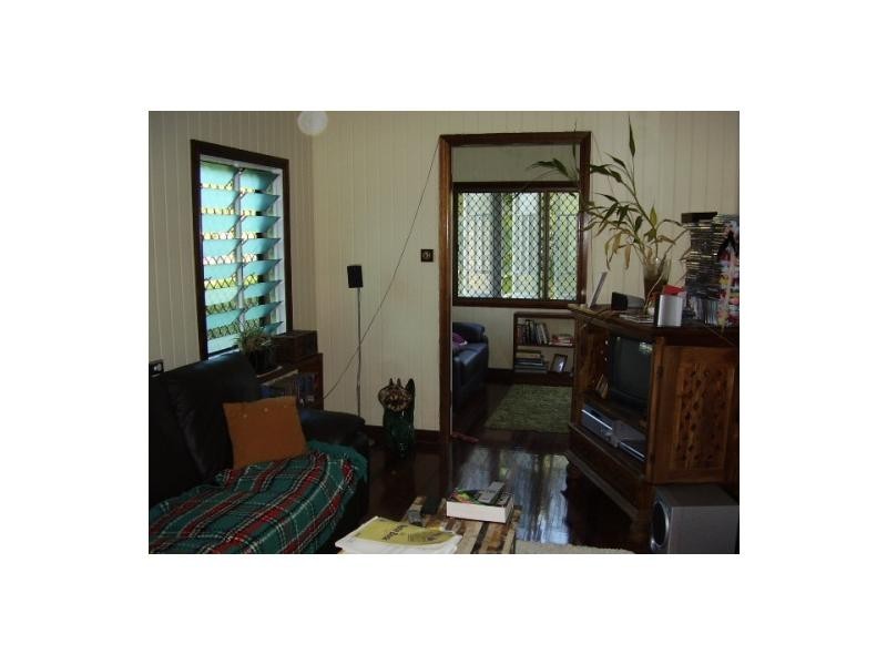 10 Carmody Street, Hermit Park QLD 4812