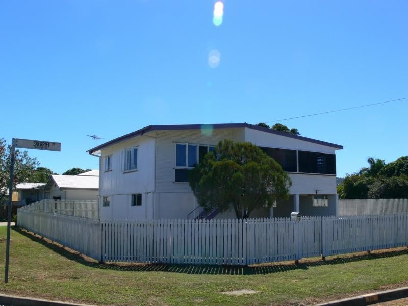 16 Sherriff Street, Hermit Park QLD 4812