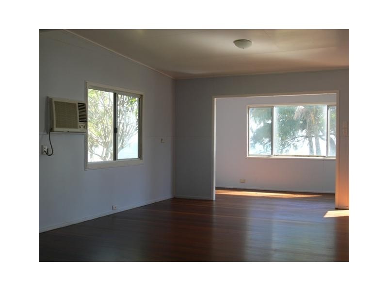67 Cay Street, Saunders Beach QLD 4818