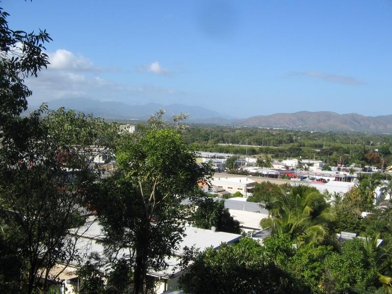 11 McClelland Street, West End QLD 4810