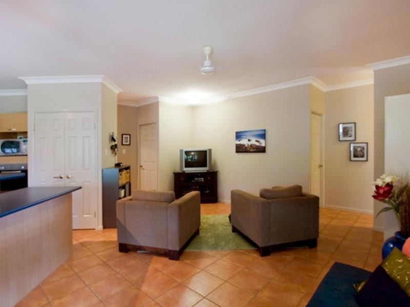 32 Mendi Drive, Bushland Beach QLD 4818