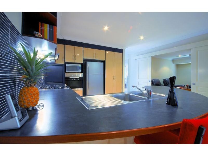 24 Anchorage Circuit, Bushland Beach QLD 4818