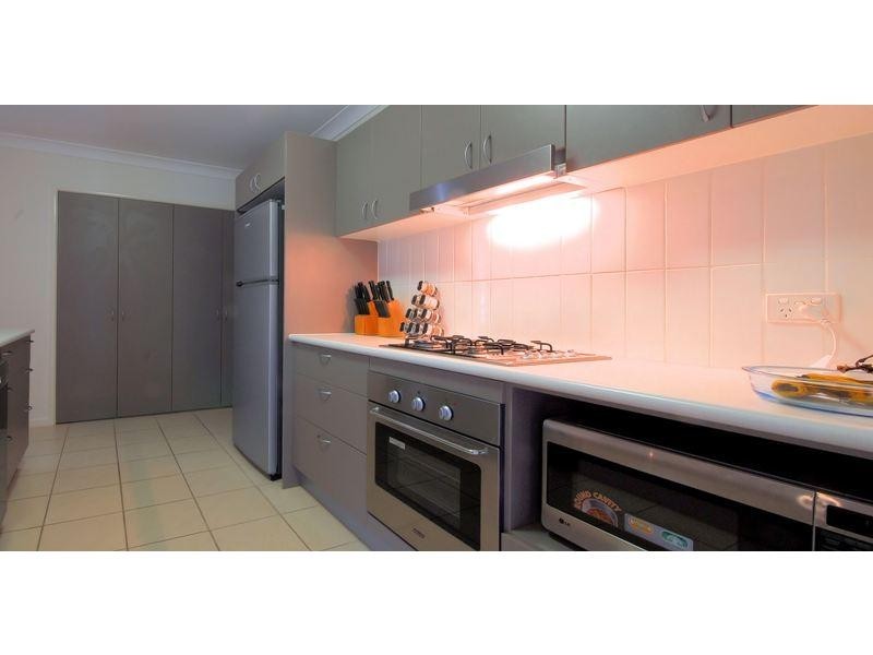 10 Chesham Drive, Kirwan QLD 4817