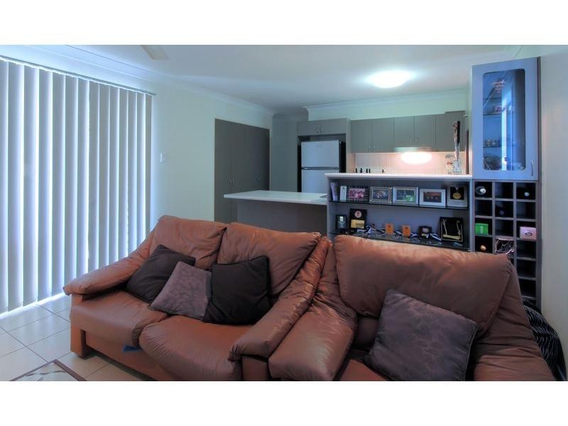 10 Chesham Drive, Kirwan QLD 4817