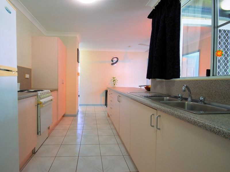 4 Courtney Street, Cranbrook QLD 4814