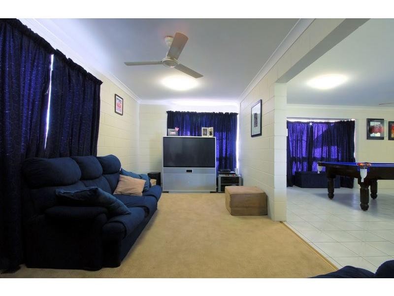 4 Courtney Street, Cranbrook QLD 4814