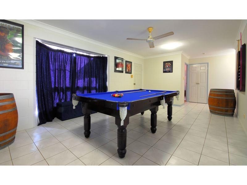 4 Courtney Street, Cranbrook QLD 4814