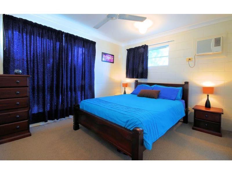 4 Courtney Street, Cranbrook QLD 4814