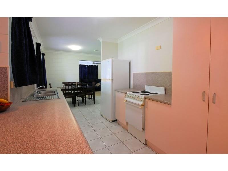 4 Courtney Street, Cranbrook QLD 4814