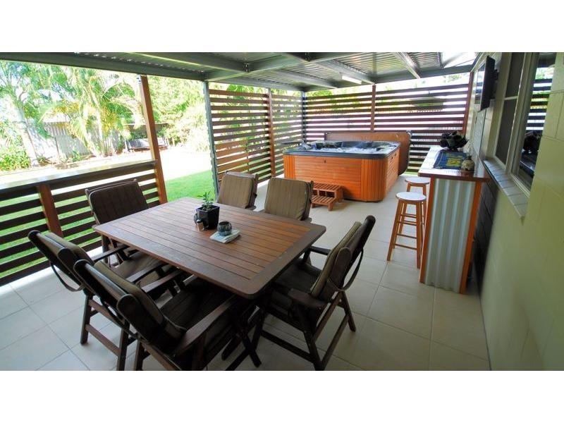 4 Courtney Street, Cranbrook QLD 4814