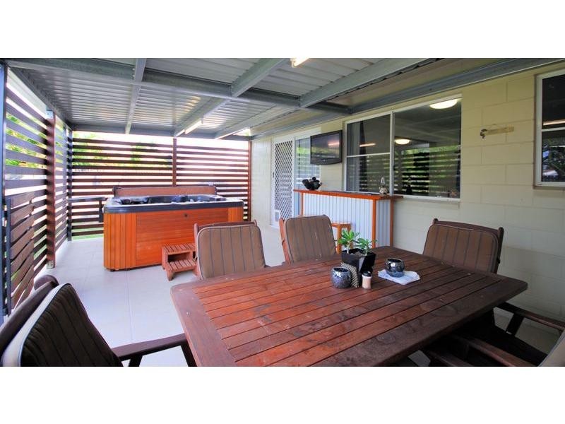 4 Courtney Street, Cranbrook QLD 4814