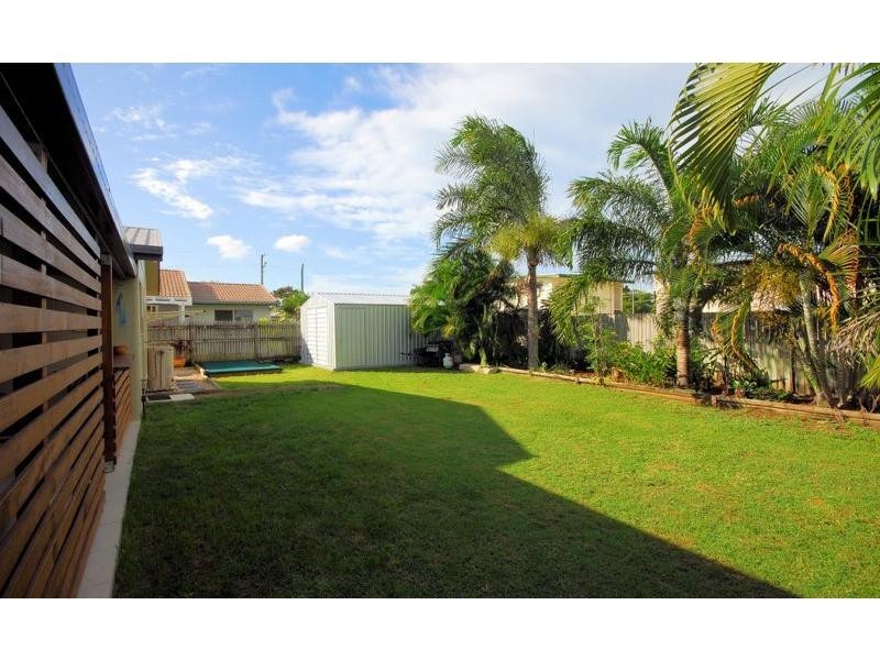 4 Courtney Street, Cranbrook QLD 4814