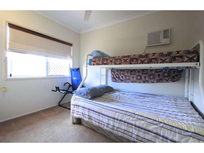 10 Bronte Court, Bushland Beach QLD 4818