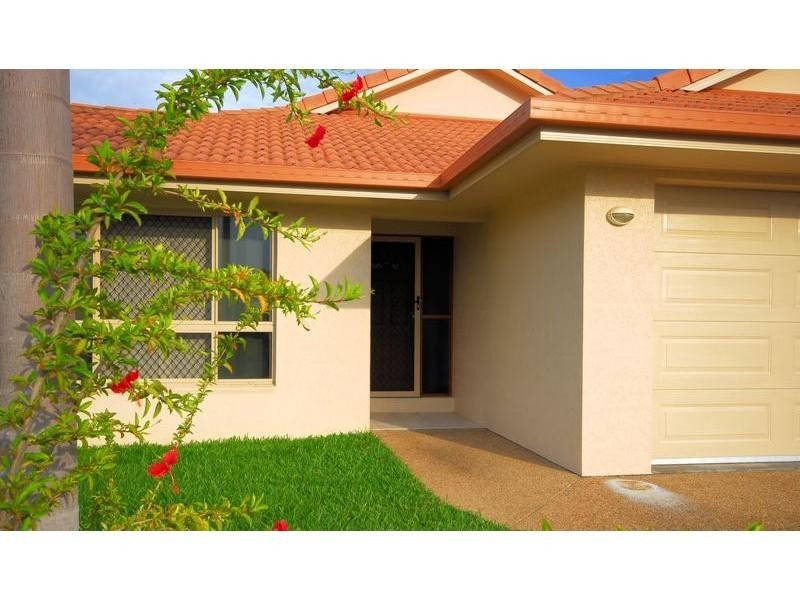 56 Thorn Street, Mount Louisa QLD 4814