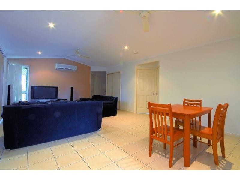 56 Thorn Street, Mount Louisa QLD 4814