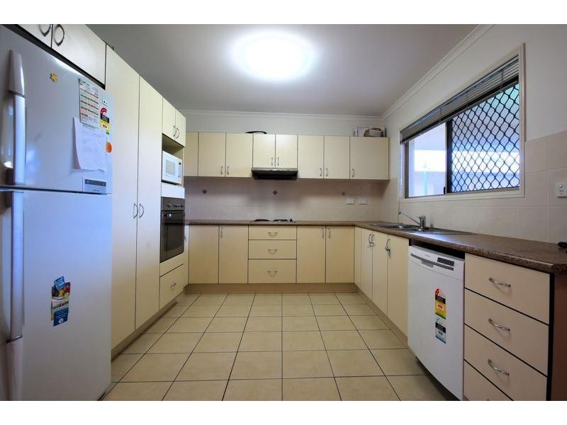 56 Thorn Street, Mount Louisa QLD 4814