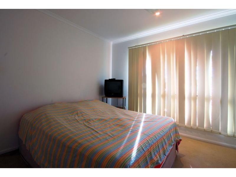 56 Thorn Street, Mount Louisa QLD 4814