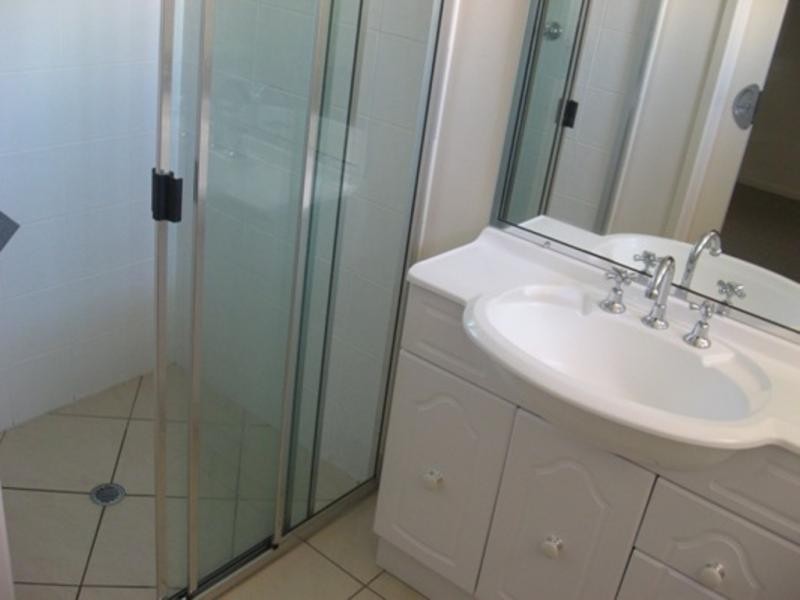 4 Eton Court, Burdell QLD 4818