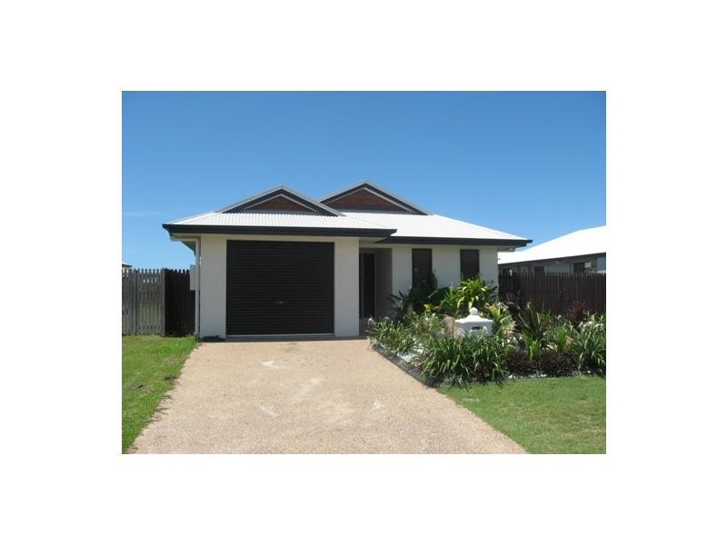 4 Eton Court, Burdell QLD 4818