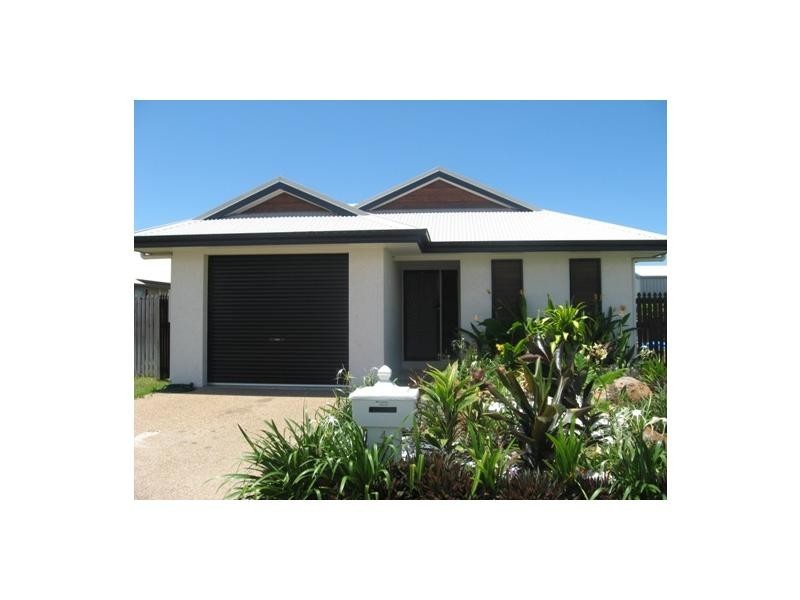 4 Eton Court, Burdell QLD 4818