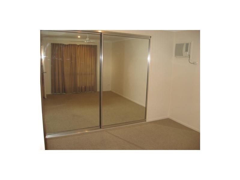 4 Eton Court, Burdell QLD 4818