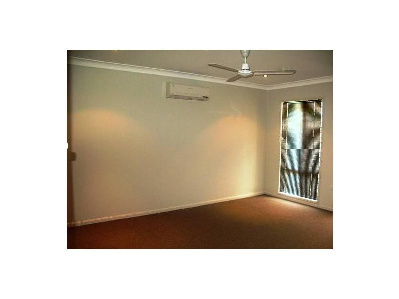 21 Waterfront Parade, Fairfield Waters, Idalia QLD 4811