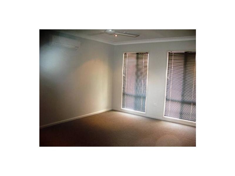 21 Waterfront Parade, Fairfield Waters, Idalia QLD 4811