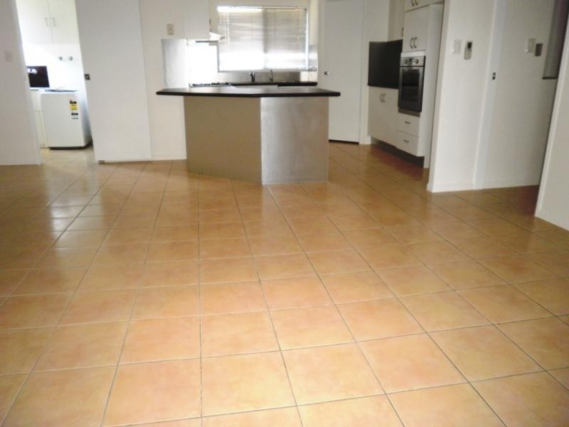 1 Hallett Close, Douglas QLD 4814