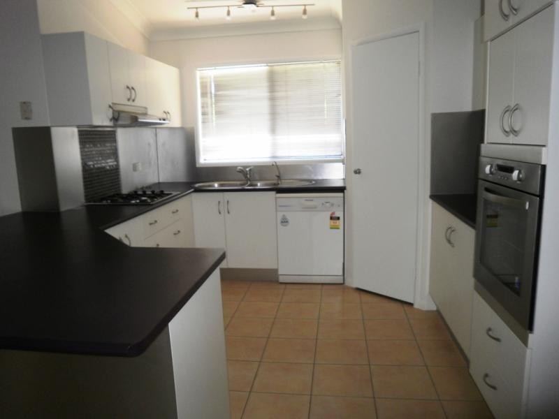 1 Hallett Close, Douglas QLD 4814