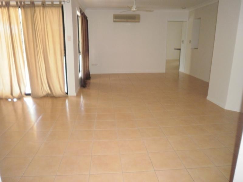 1 Hallett Close, Douglas QLD 4814