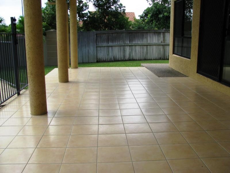 1 Hallett Close, Douglas QLD 4814
