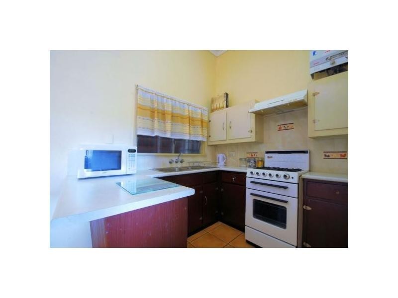 3/214 Kings Road, Pimlico QLD 4812