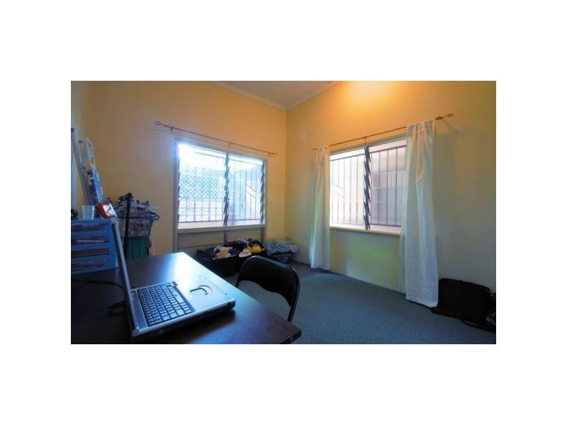 3/214 Kings Road, Pimlico QLD 4812