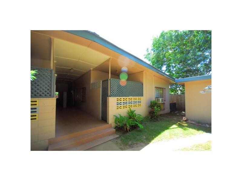 3/214 Kings Road, Pimlico QLD 4812