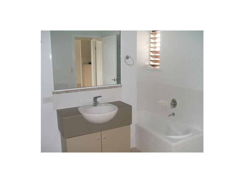 19/16 Martinez Avenue, West End QLD 4810