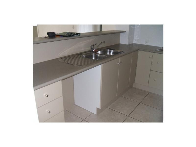 19/16 Martinez Avenue, West End QLD 4810