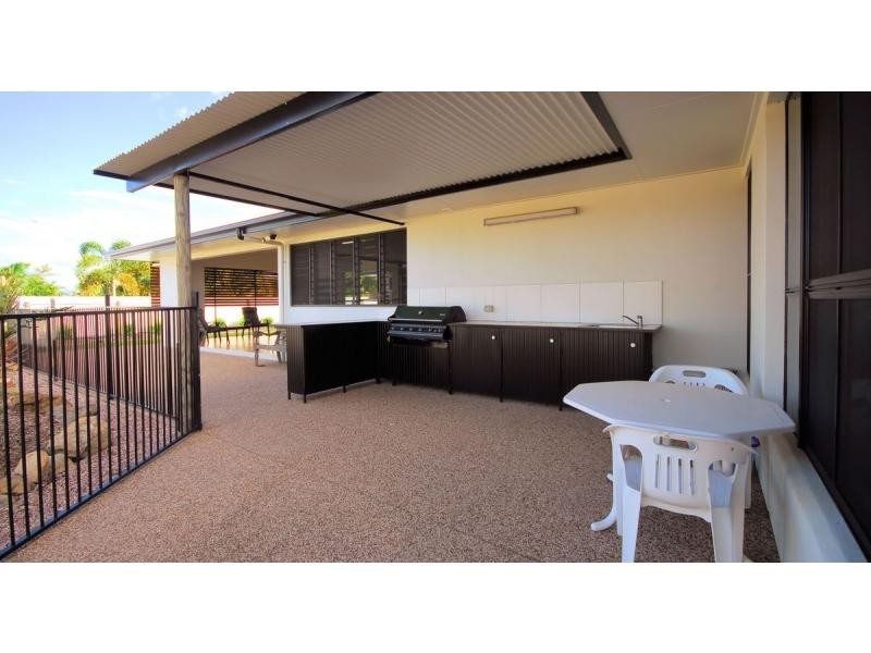 7 Irvinebank Road, Mount Low QLD 4818