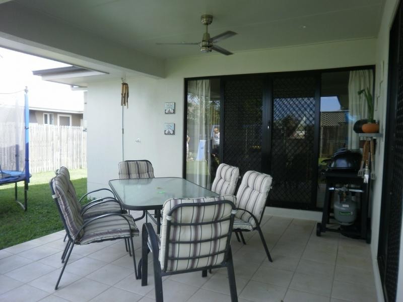 14 Eton Court, Burdell QLD 4818