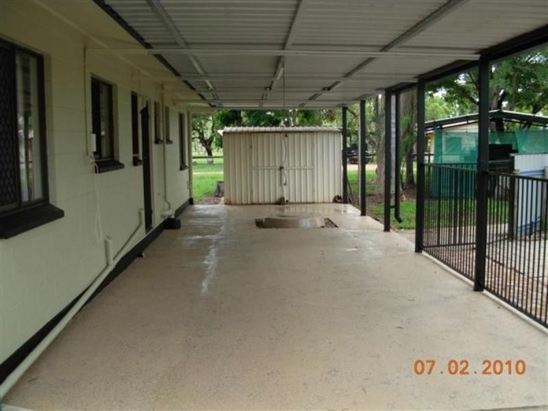 42 Althaus Parade, Yabulu QLD 4818