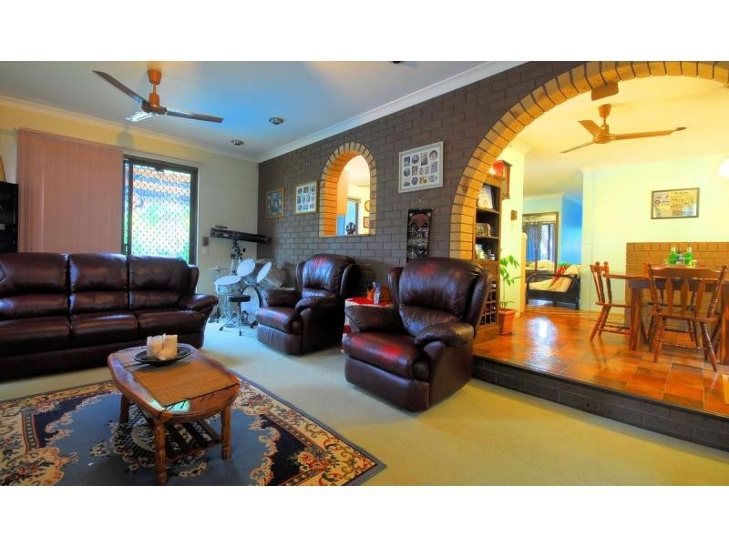 2 Arnhem Court, Kirwan QLD 4817