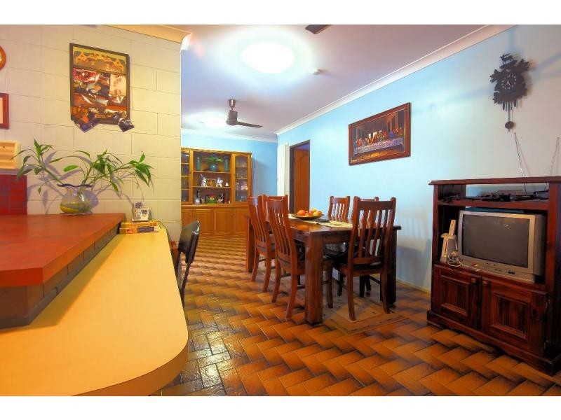 2 Arnhem Court, Kirwan QLD 4817