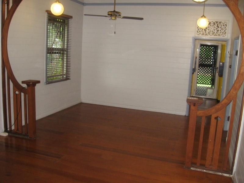 4 Nelson Street, South Townsville QLD 4810