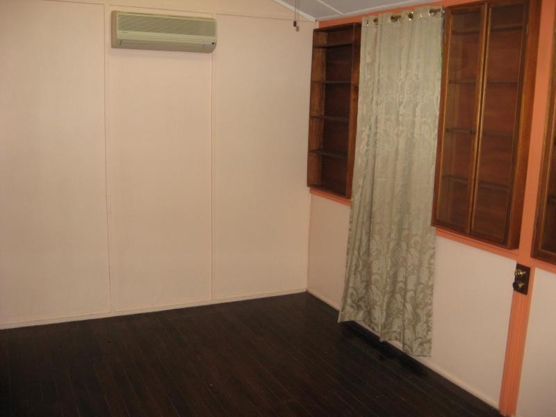 4 Nelson Street, South Townsville QLD 4810