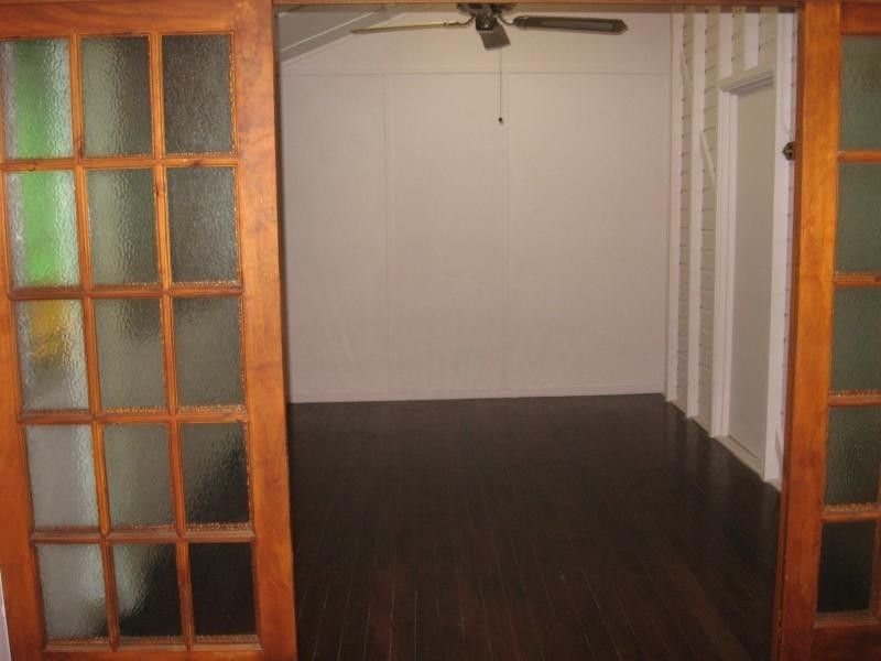 4 Nelson Street, South Townsville QLD 4810