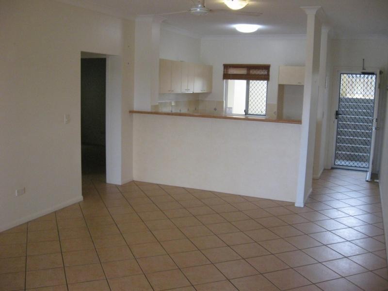 7/24 Martinez Avenue, West End QLD 4810