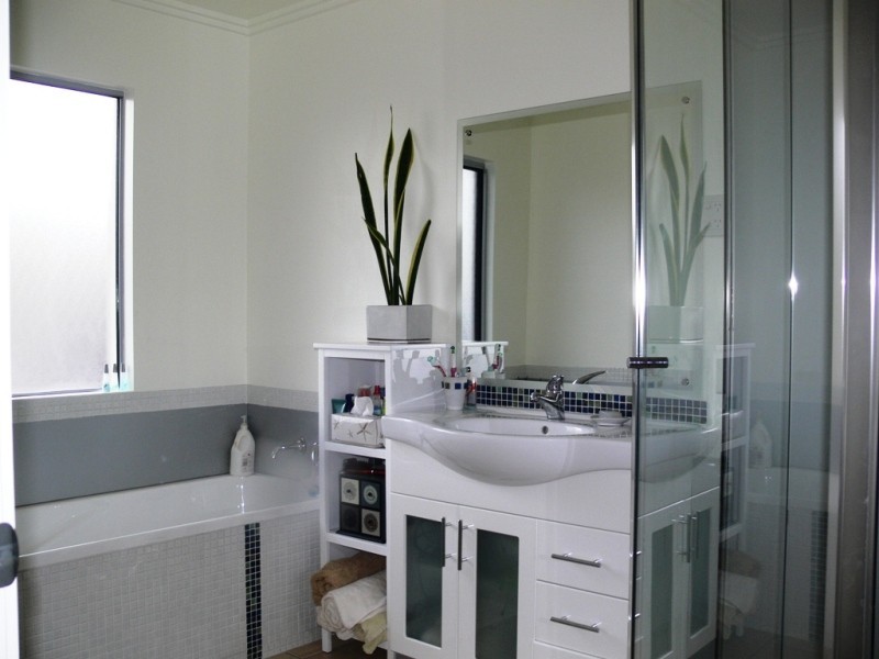 15 Margarita Court, Bushland Beach QLD 4818